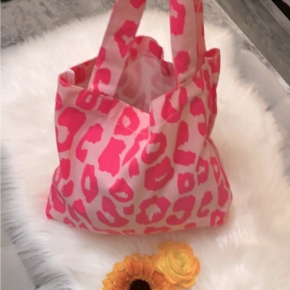 Pink Leopard Canvas Shoulder Travel Tote Bag Large NEW! - Picture 2 of 4